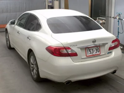Nissan FUGA