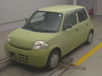 Daihatsu Esse
