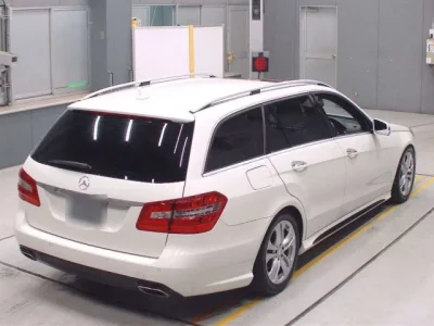 Mercedes-Benz E CLASS WAGON