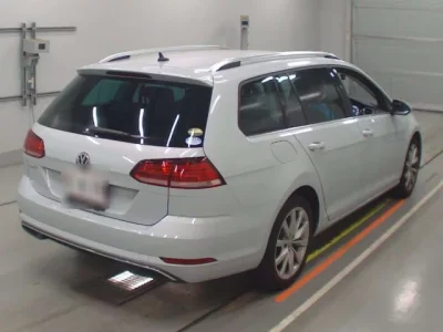 Volkswagen GOLF VARIANT