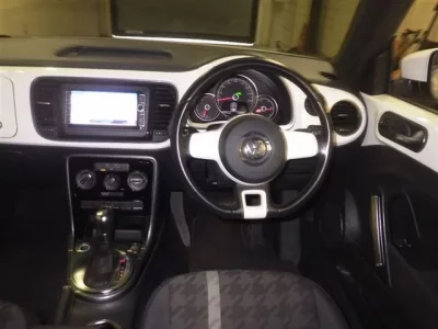 Volkswagen THE BEETLE