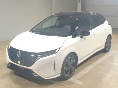 Nissan AURA