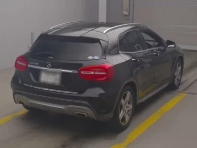 Mercedes-Benz GLA CLASS