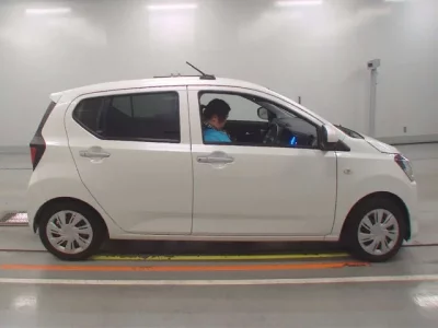 Daihatsu MIRA E S