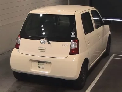 Daihatsu Esse