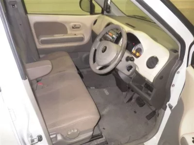Suzuki MRWAGON