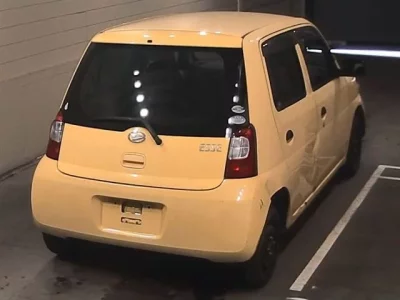 Daihatsu Esse
