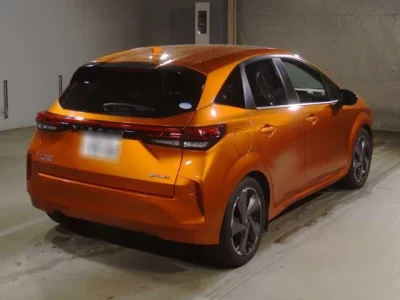 Nissan AURA