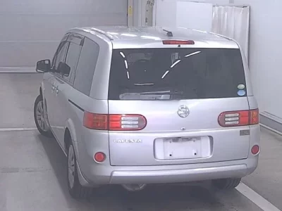 Nissan LAFESTA