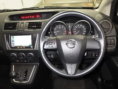 Nissan LAFESTA