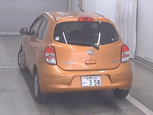 Nissan MARCH
