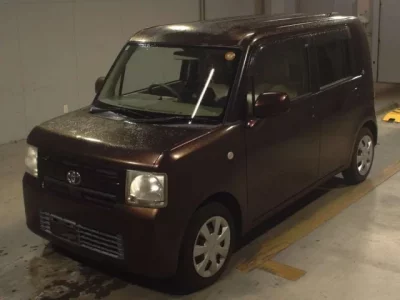Toyota PIXIS SPACE