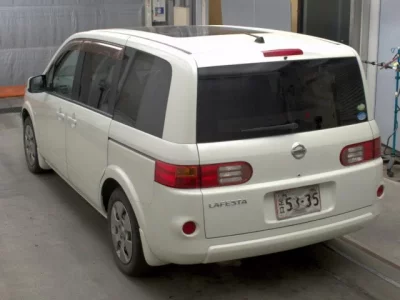 Nissan LAFESTA