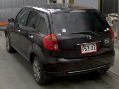 Mazda VERISA