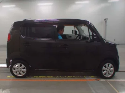 Suzuki MRWAGON