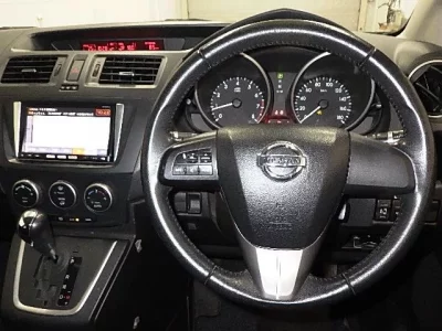 Nissan LAFESTA