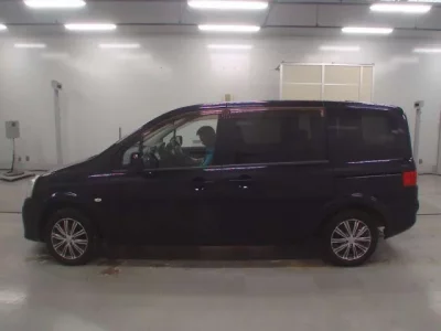 Nissan LAFESTA