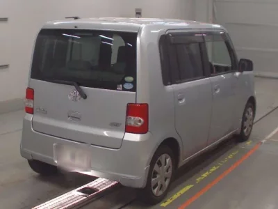 Toyota PIXIS SPACE