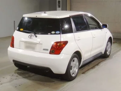 Toyota IST