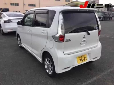Mitsubishi EK CUSTOM
