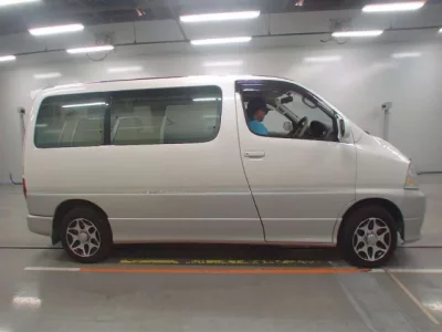 Toyota GRANVIA