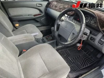Nissan CEFIRO