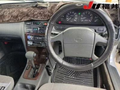 Nissan CEFIRO