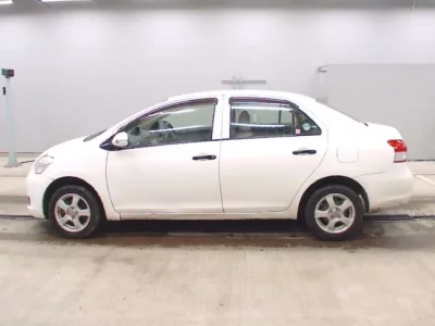Toyota BELTA