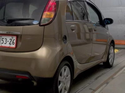 Mitsubishi I