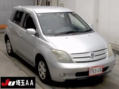 Toyota IST