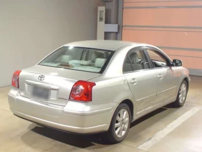 Toyota AVENSIS SEDAN