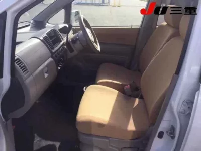 Suzuki MRWAGON