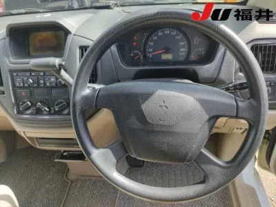 Mitsubishi DINGO