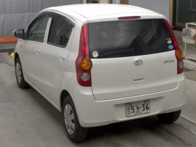 Daihatsu MIRA