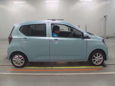 Daihatsu MIRA E S