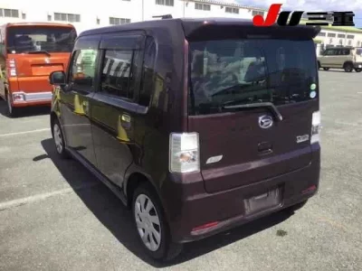 Daihatsu MOVE CONTE