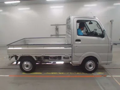 Nissan CLIPPER TRUCK
