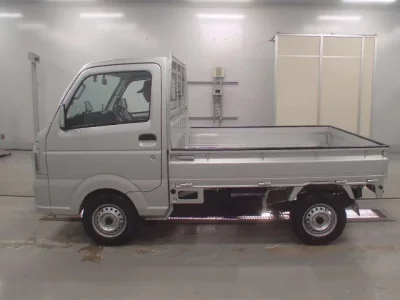 Nissan CLIPPER TRUCK
