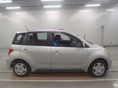 Toyota IST