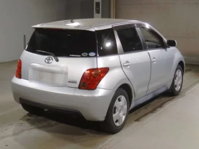 Toyota IST