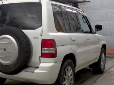 Mitsubishi PAJERO IO