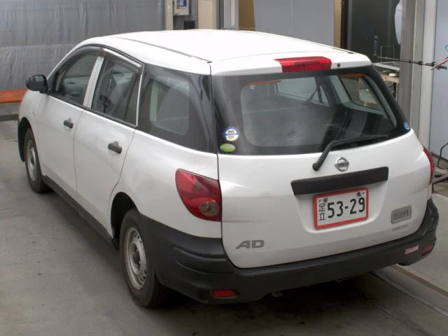 Nissan AD