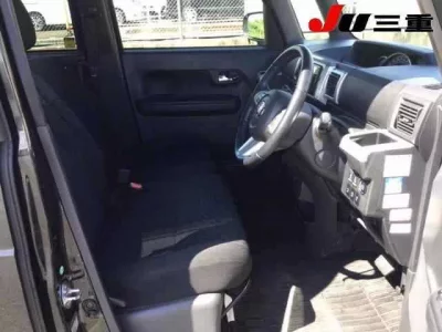 Toyota PIXIS MEGA