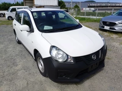 Nissan AD