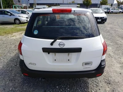 Nissan AD