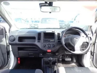 Nissan AD