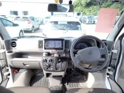 Nissan CLIPPER VAN