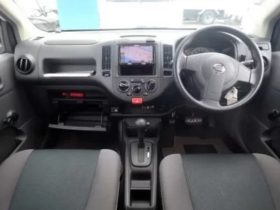 Nissan AD