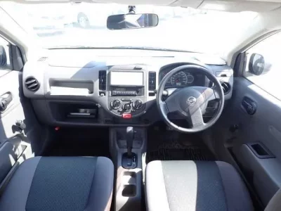 Nissan AD