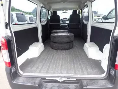 Nissan CARAVAN VAN